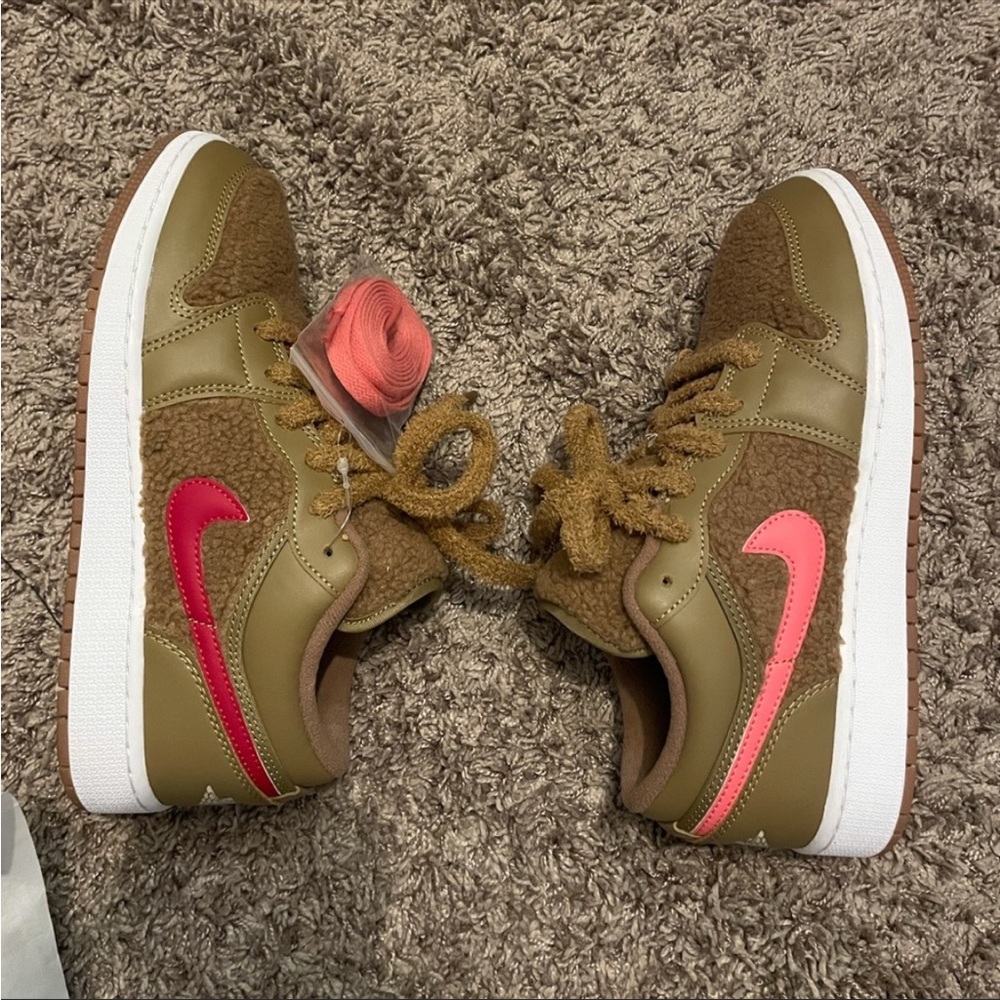 Air Jordan Low Teddy Style Sneakers - Picture 3 of 6